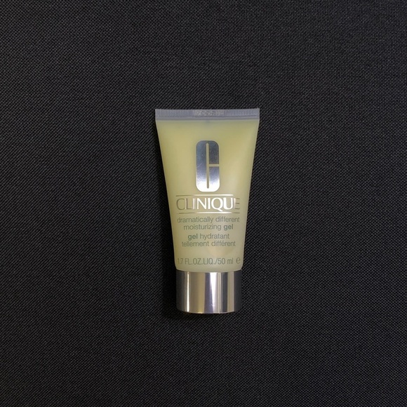 CLINIQUE Dramatically Different Moisturizing Gel For Face — 1.7 fl oz - Picture 1 of 3